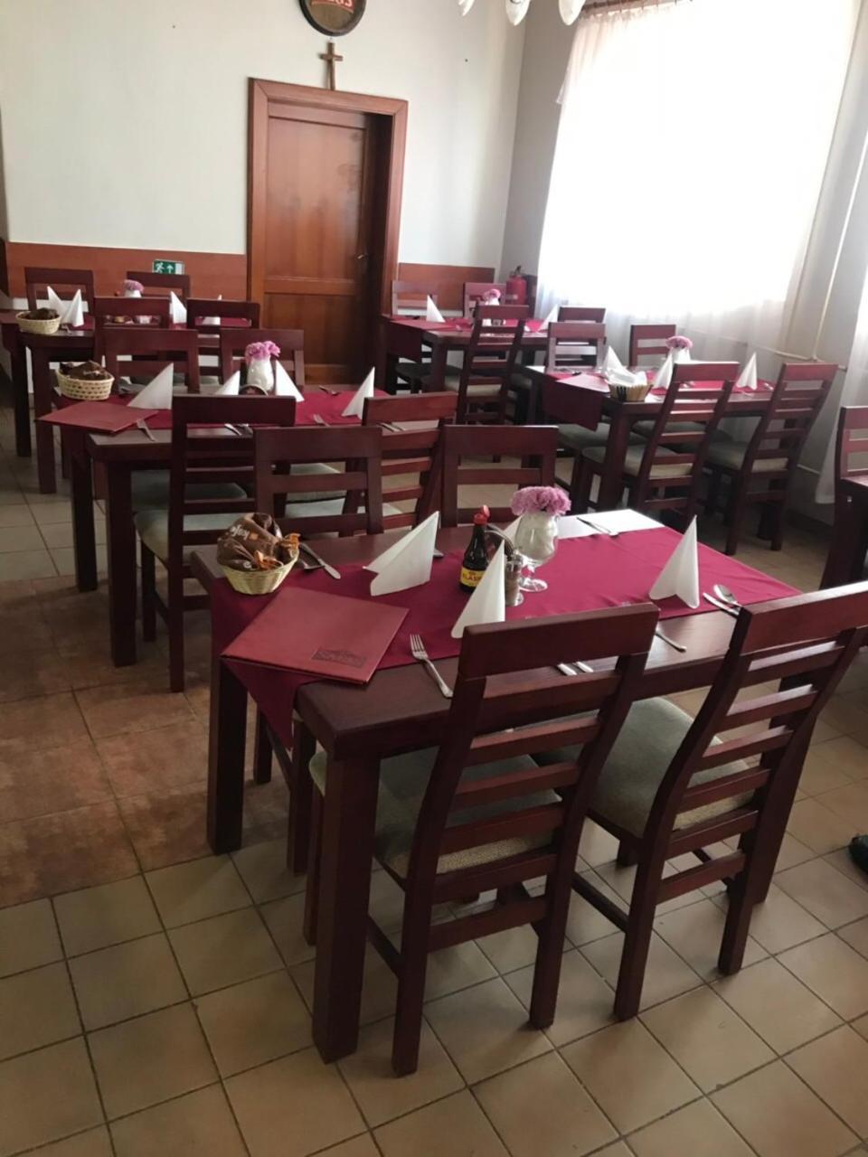 U Ferka Hotel Lemesany Екстериор снимка