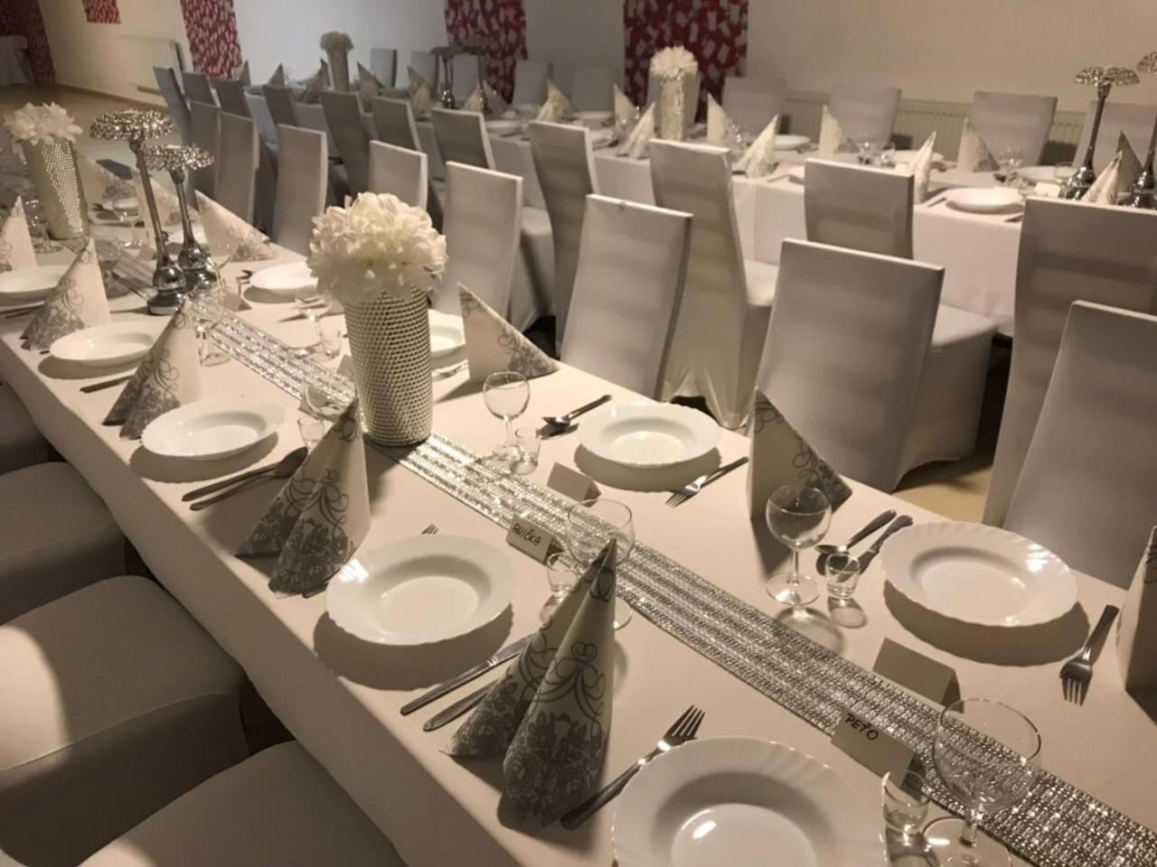 U Ferka Hotel Lemesany Екстериор снимка