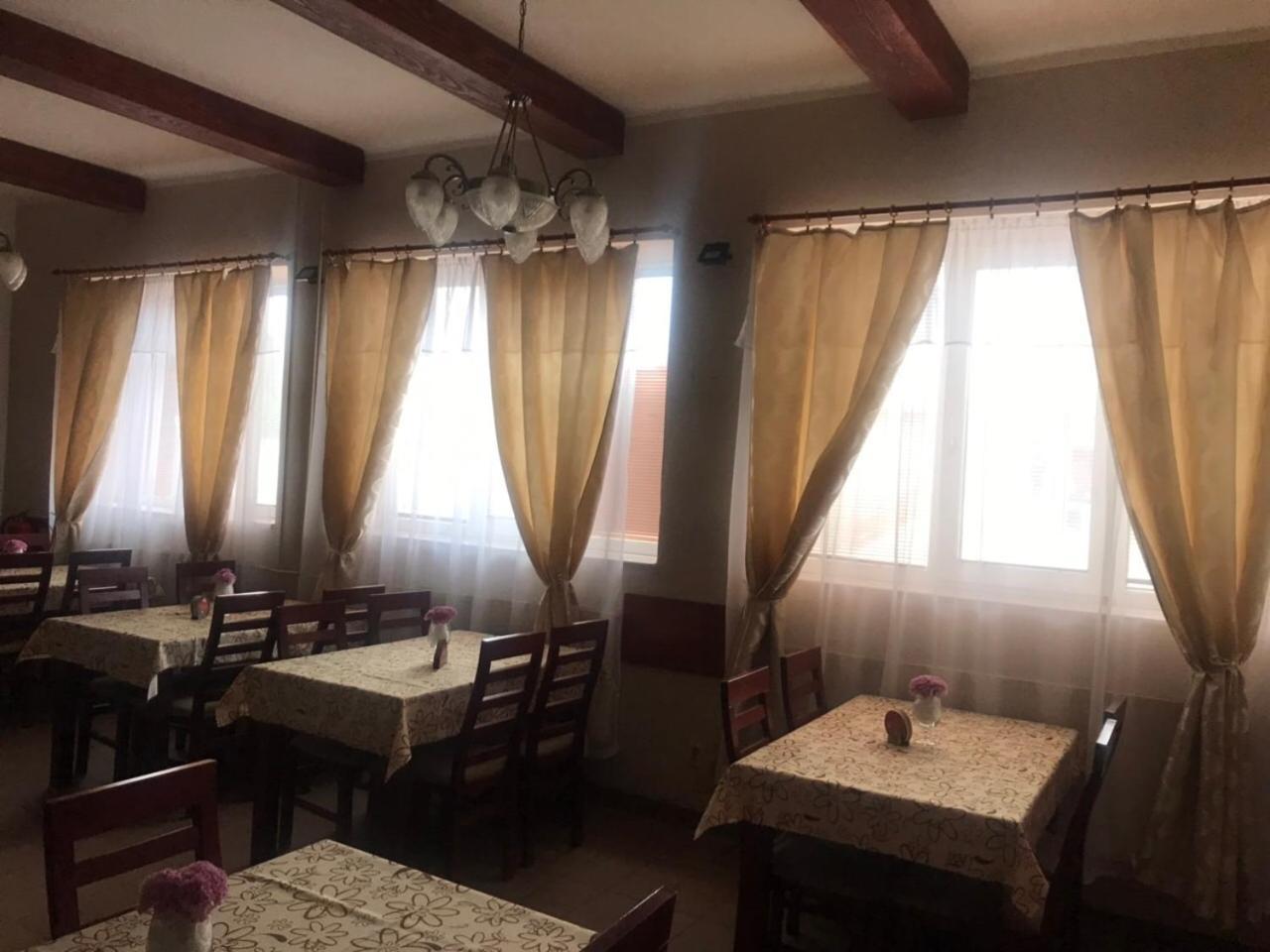 U Ferka Hotel Lemesany Екстериор снимка